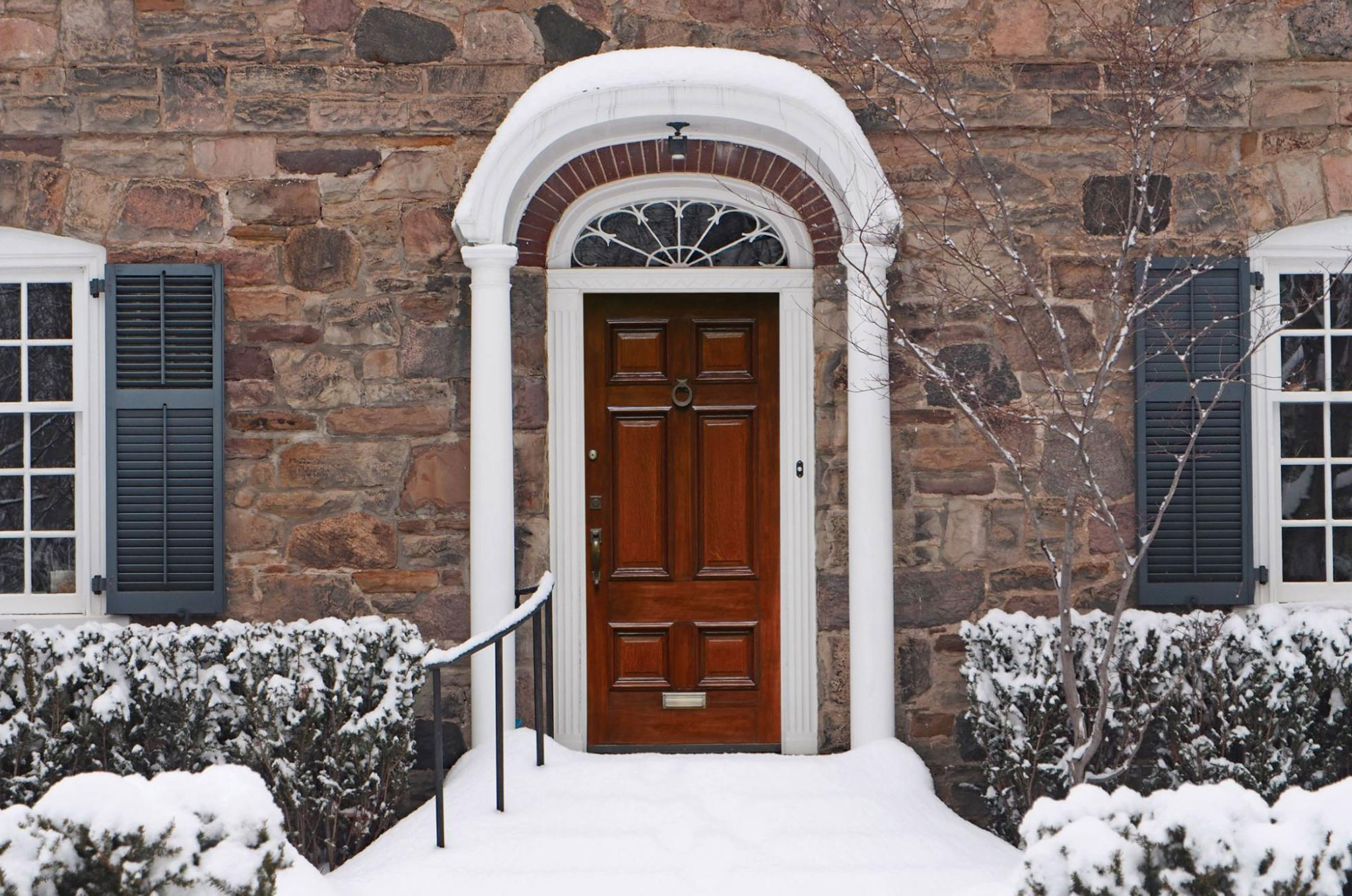 9 Common Winter Door Problems And How To Spot Them - Burano Doors